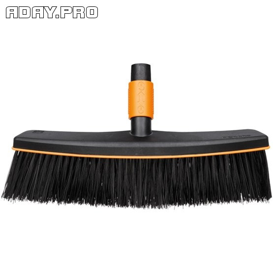 Метла FISKARS QuikFit Москва - изображение 1